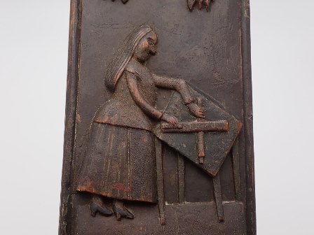 woman using a mangle board from Norway